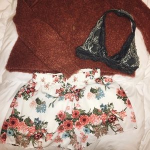 Floral flowy shorts!